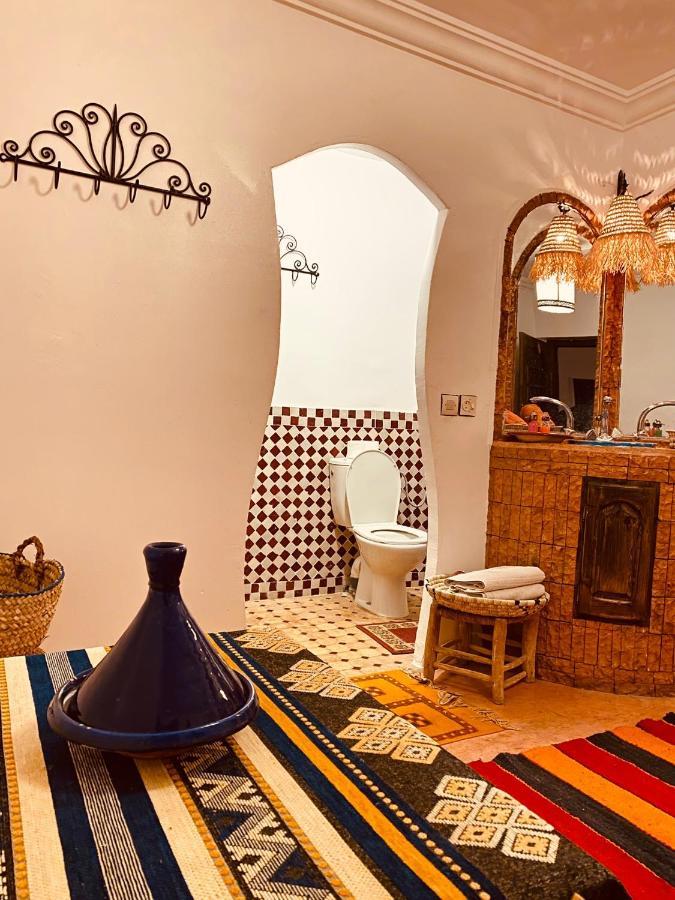 Auberge Tissadrine Akhendachou n'Ait Ouffi Ngoại thất bức ảnh