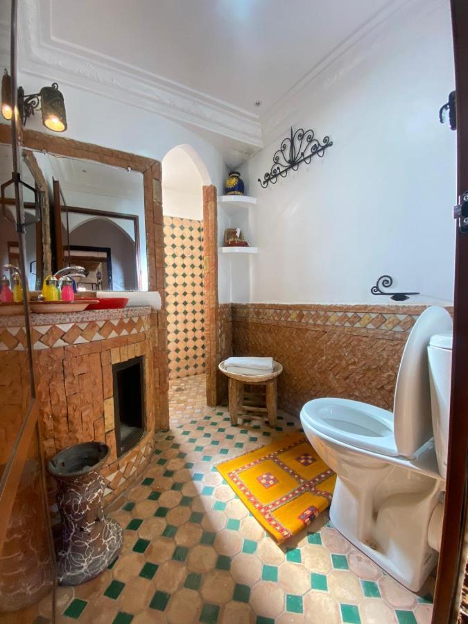 Auberge Tissadrine Akhendachou n'Ait Ouffi Ngoại thất bức ảnh